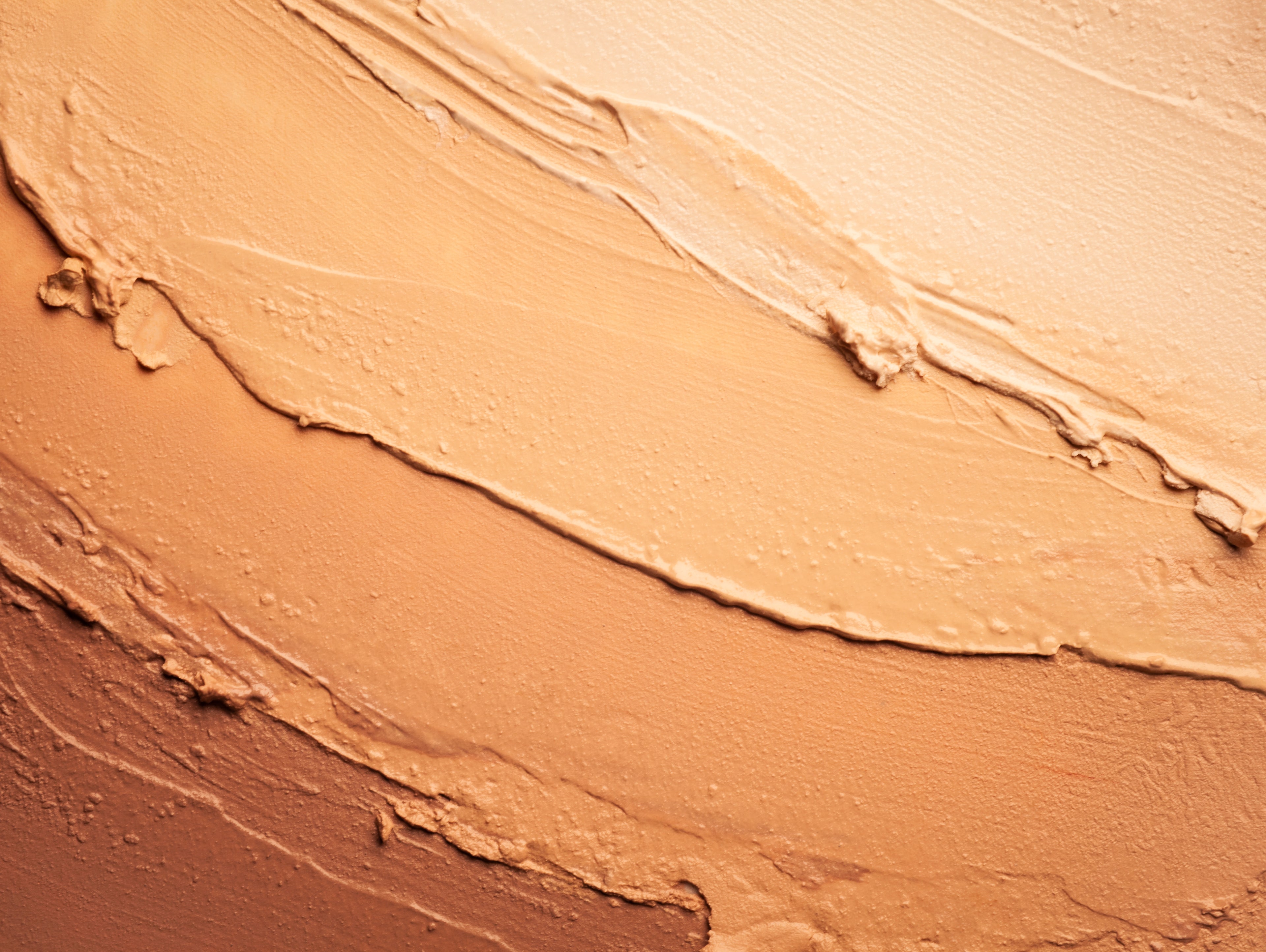 Beyond the Cheekbones: Cream Bronzer Tips For Your Face and Body
