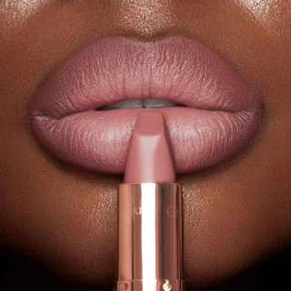 Matte Revolution Lipstick – Pillow Talk